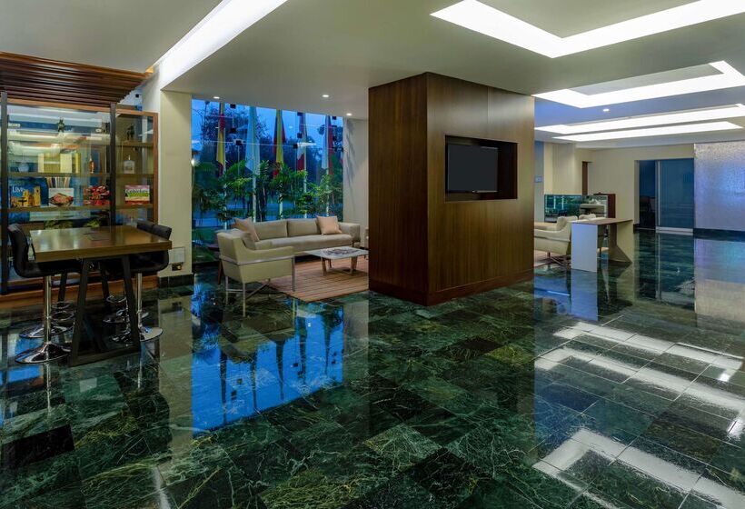 Sonesta Hotel El Olivar