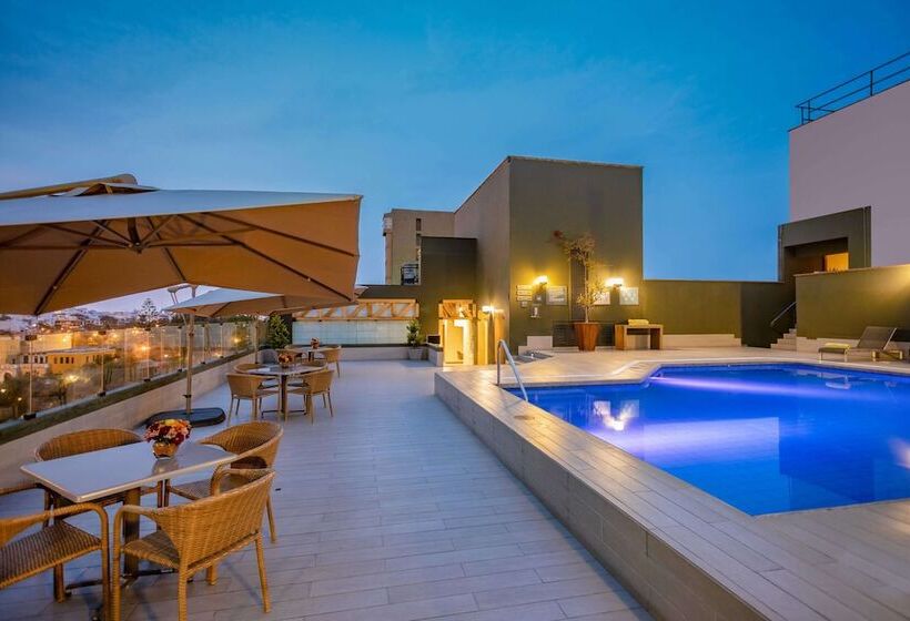 Sonesta Hotel El Olivar