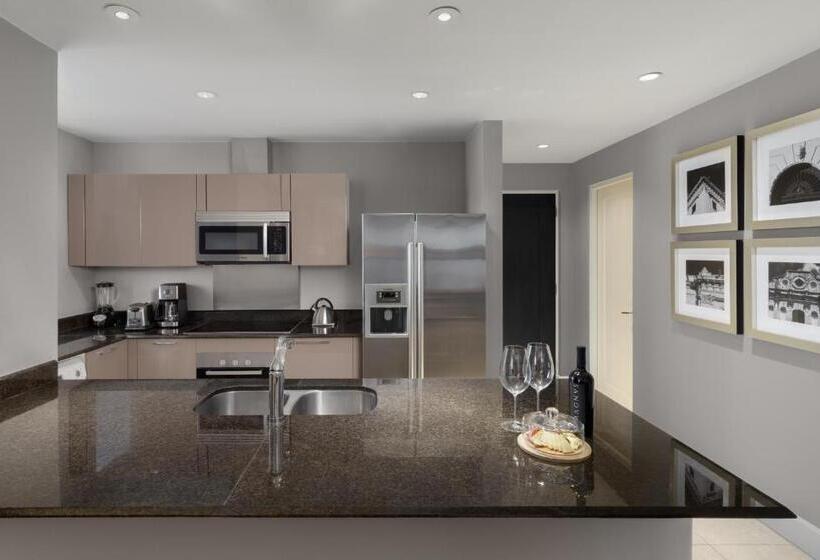 فندق Bristol Panama, A Registry Collection