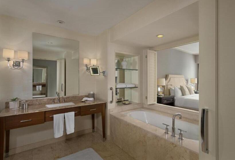 فندق Bristol Panama, A Registry Collection