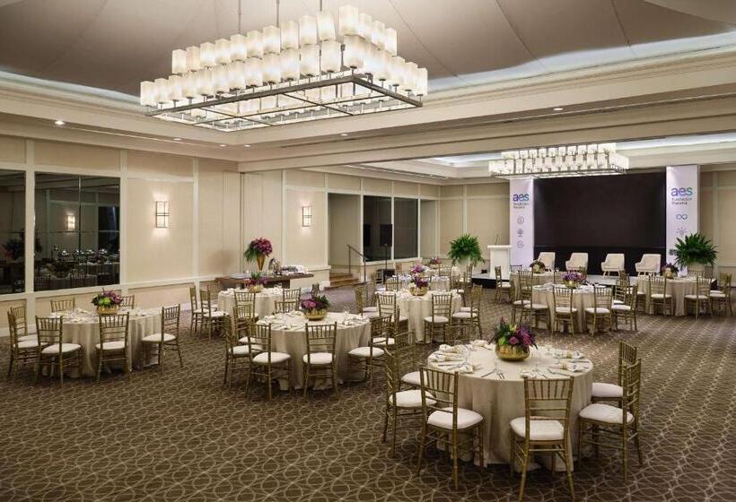 فندق Bristol Panama, A Registry Collection