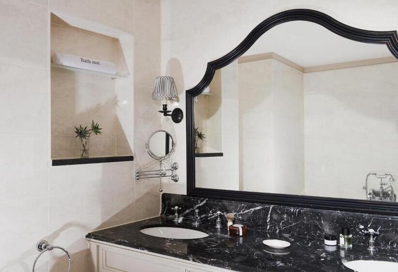 Отель The Gleneagles