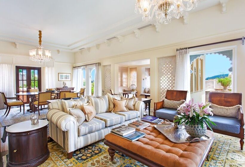 ホテル The Oberoi Udaivilas Udaipur