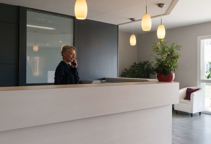 Отель The Originals City, Hôtel La Terrasse, Tours Nord