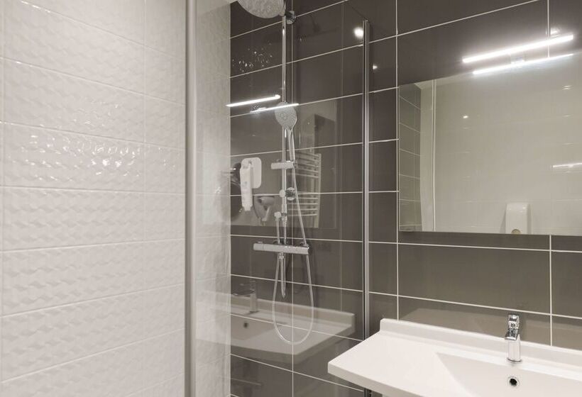 Отель The Originals City, Hôtel La Terrasse, Tours Nord