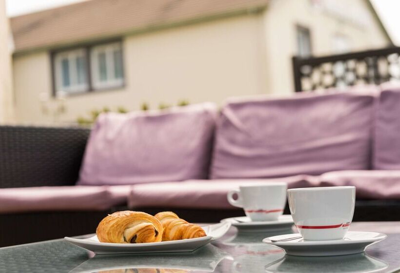 Отель The Originals City, Hôtel La Terrasse, Tours Nord