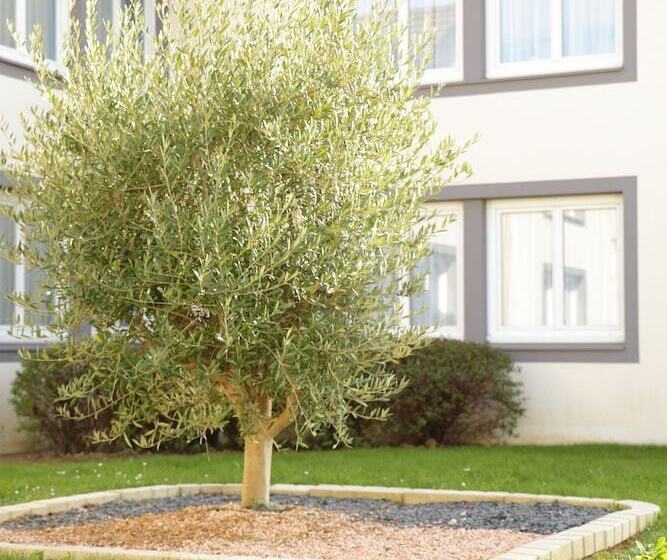 Отель The Originals City, Hôtel La Terrasse, Tours Nord