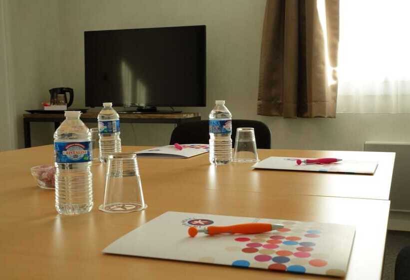 Отель The Originals City, Hôtel La Terrasse, Tours Nord