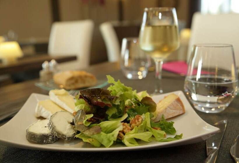 Отель The Originals City, Hôtel La Terrasse, Tours Nord