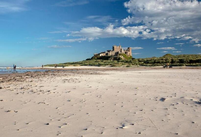 Отель The Victoria