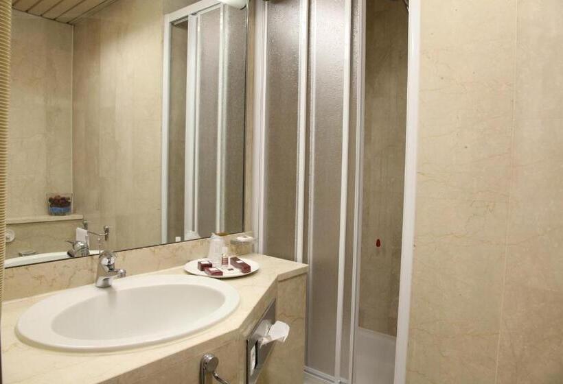 هتل Tiziano Gruppo Mini