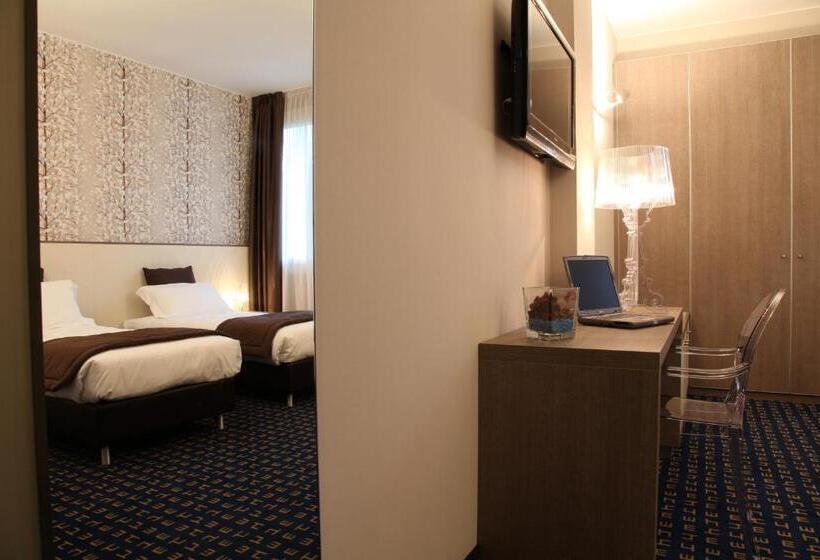 هتل Tiziano Gruppo Mini