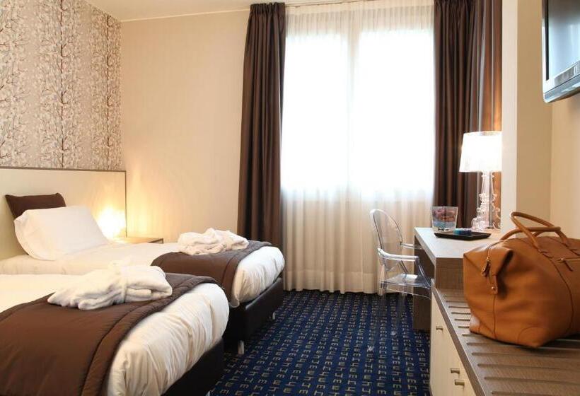 هتل Tiziano Gruppo Mini