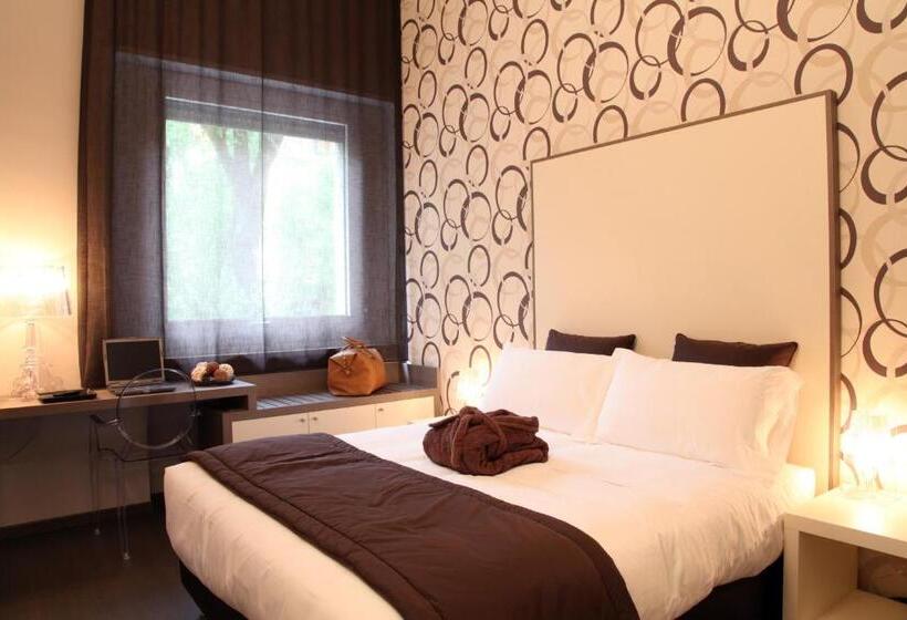 هتل Tiziano Gruppo Mini