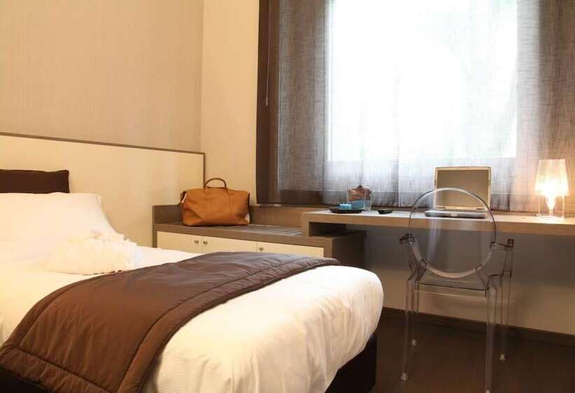 هتل Tiziano Gruppo Mini