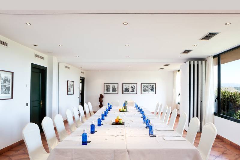 هتل Torremirona Golf & Spa