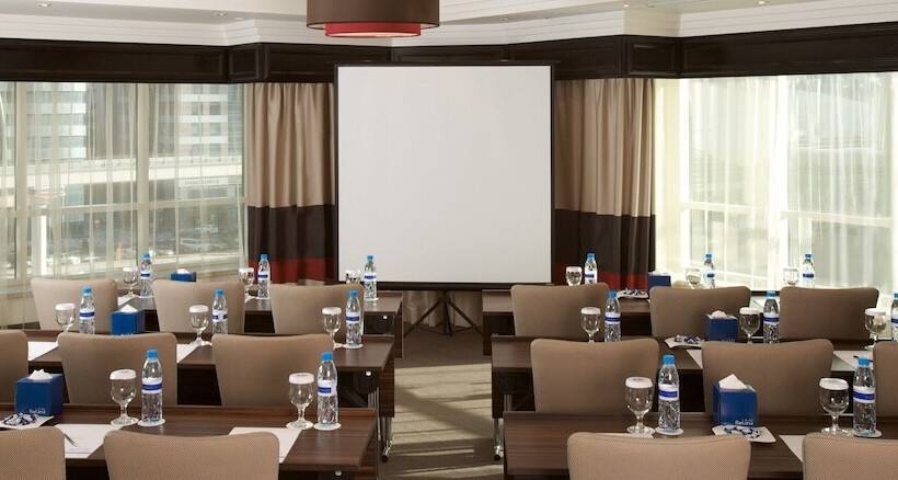 هتل Towers Rotana   Dubai