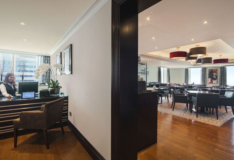 هتل Towers Rotana   Dubai