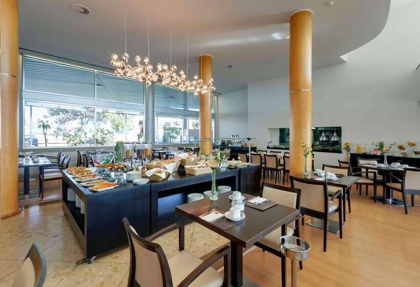 فندق Tryp By Wyndham Porto Expo