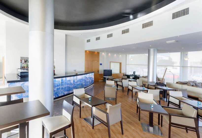 فندق Tryp By Wyndham Porto Expo