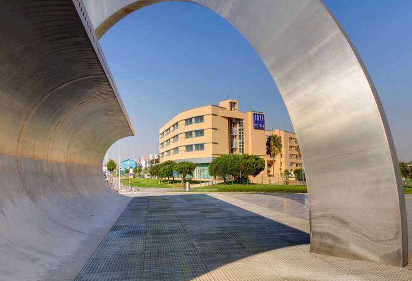 فندق Tryp By Wyndham Porto Expo