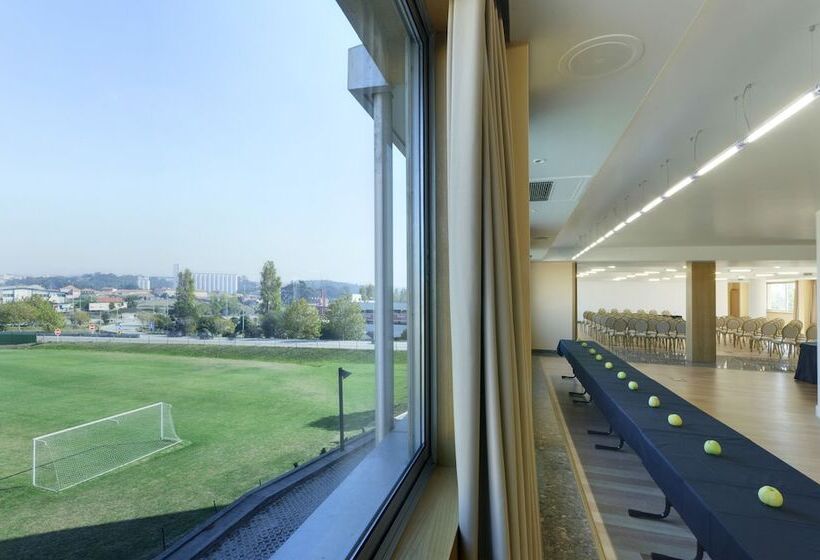 فندق Tryp By Wyndham Porto Expo