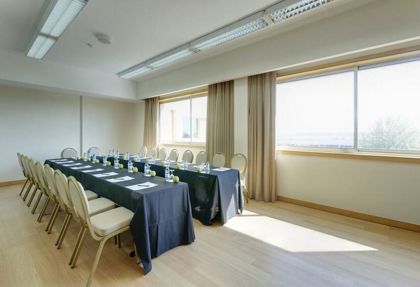 فندق Tryp By Wyndham Porto Expo