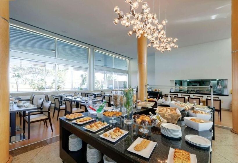 فندق Tryp By Wyndham Porto Expo