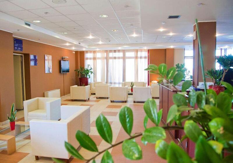 בית מלון כפרי Tulip Inn Turin South