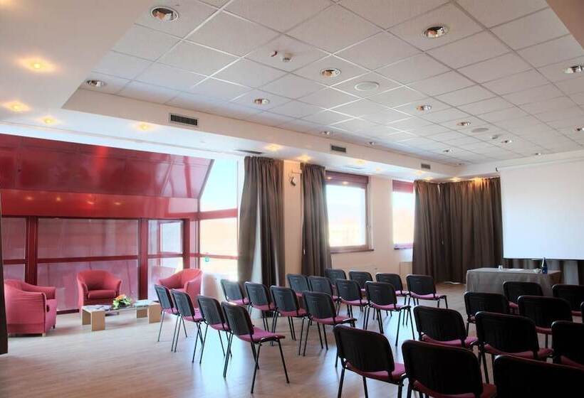 בית מלון כפרי Tulip Inn Turin South