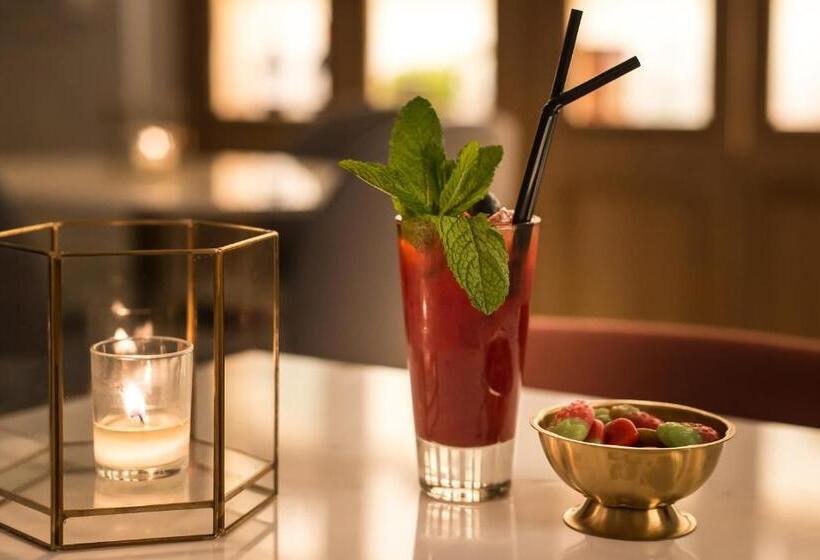 هتل Vincci Centrum