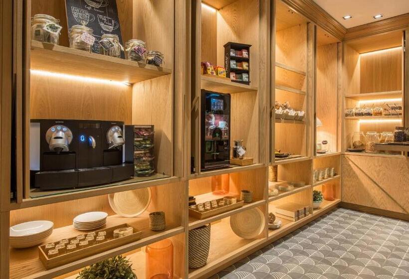 هتل Vincci Centrum