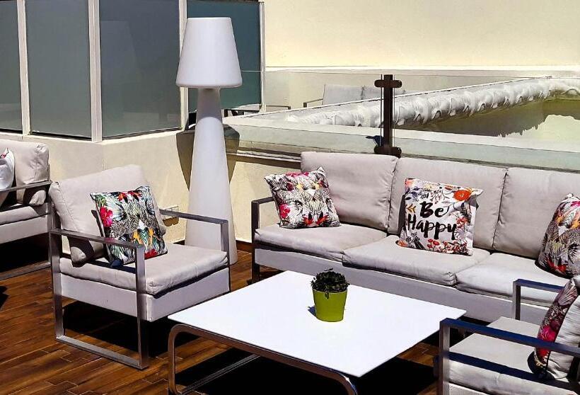 هتل Vincci Centrum