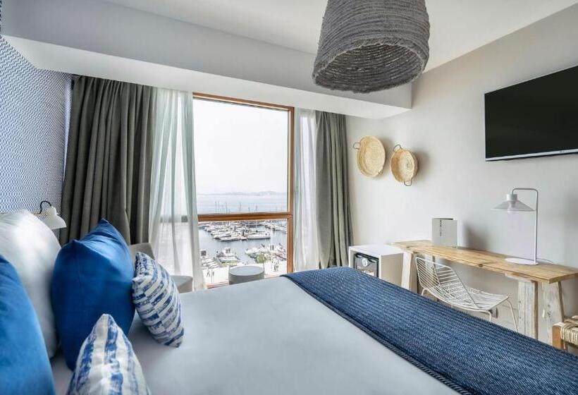 ホテル Vincci Puertochico