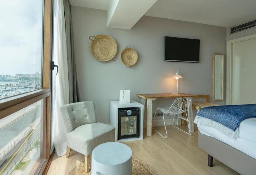 ホテル Vincci Puertochico