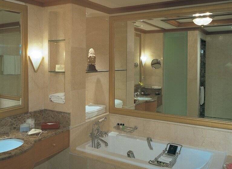 هتل Wildflower Hall, An Oberoi Resort, Shimla