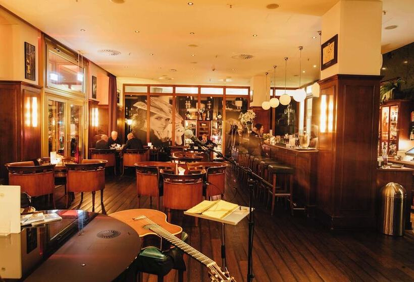 레지던스 Lindner Hotel Frankfurt Main Plaza, Part Of Jdv By Hyatt