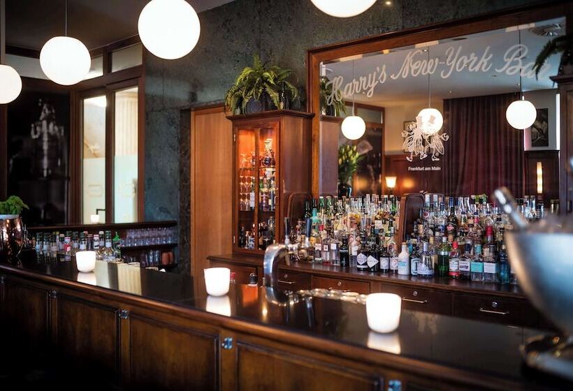 住所  Lindner Hotel Frankfurt Main Plaza, Part Of Jdv By Hyatt