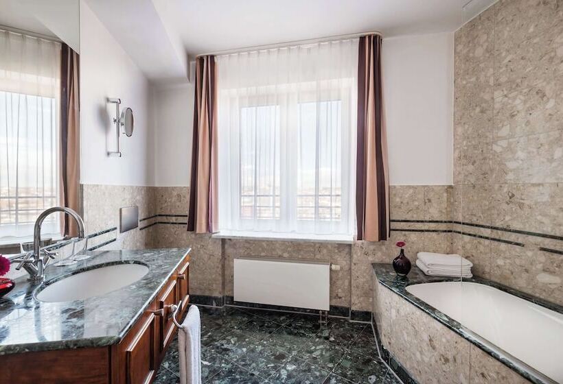 레지던스 Lindner Hotel Frankfurt Main Plaza, Part Of Jdv By Hyatt