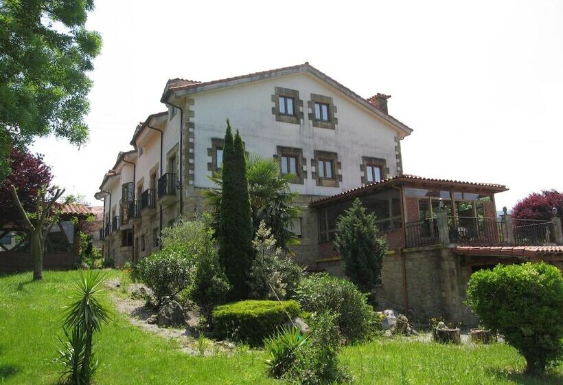 פנסיון Posada La Anjana