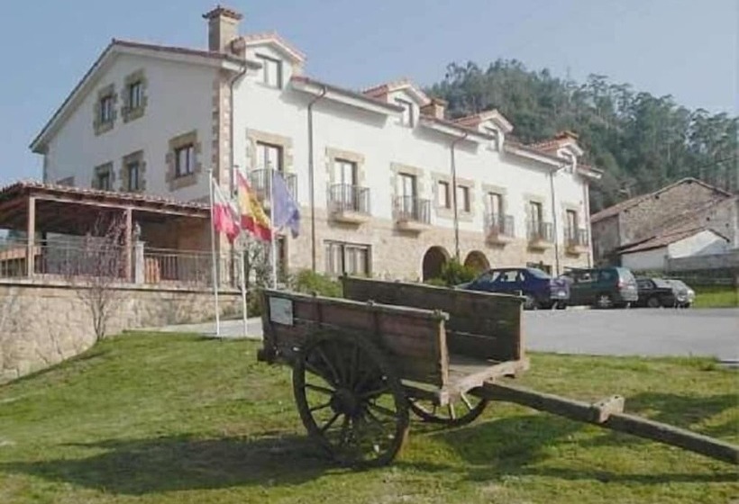 פנסיון Posada La Anjana