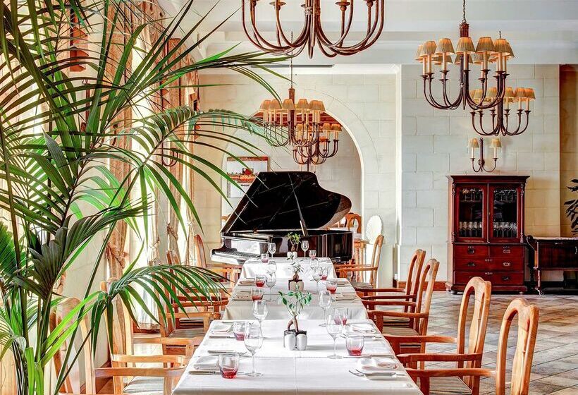 استراحتگاه Kempinski Hotel San Lawrenz