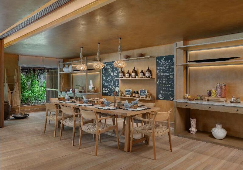 리조트 Six Senses Kanuhura