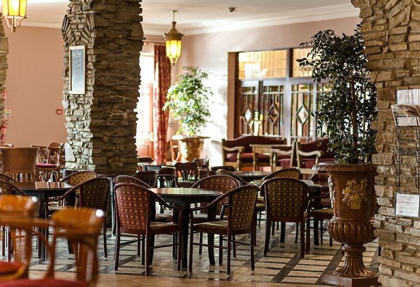 Sheldon Park Hotel And Leisure Club