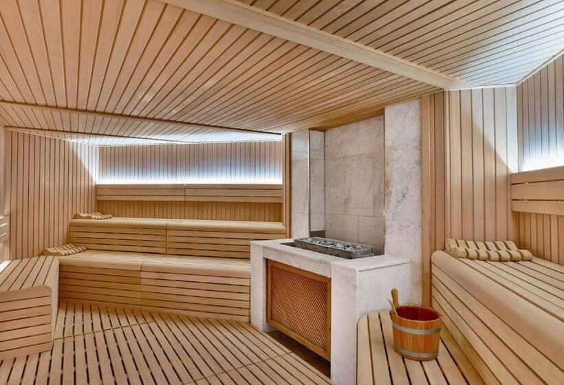 The St. Regis Mardavall Mallorca Resort