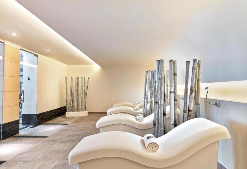 The St. Regis Mardavall Mallorca Resort