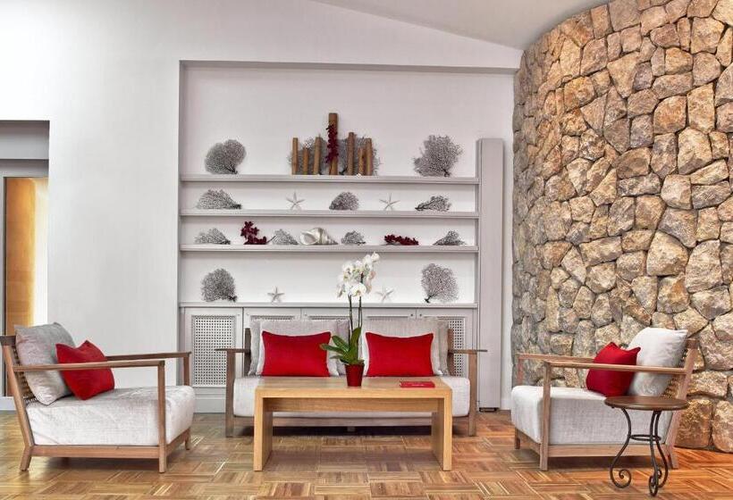 The St. Regis Mardavall Mallorca Resort