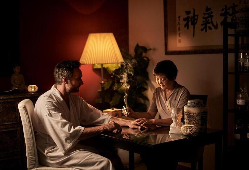 The St. Regis Mardavall Mallorca Resort