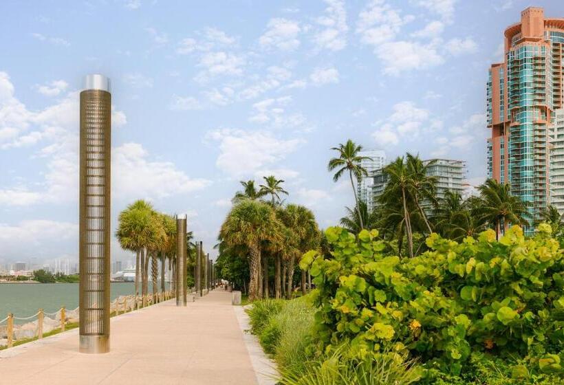 בית מלון כפרי Sonder The Deco