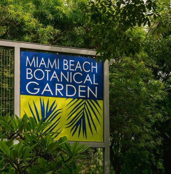 בית מלון כפרי Sonder The Deco